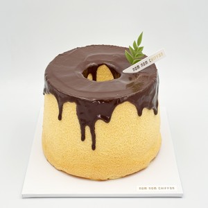 25% Frosted Chiffon Cake with Chocolate Drip